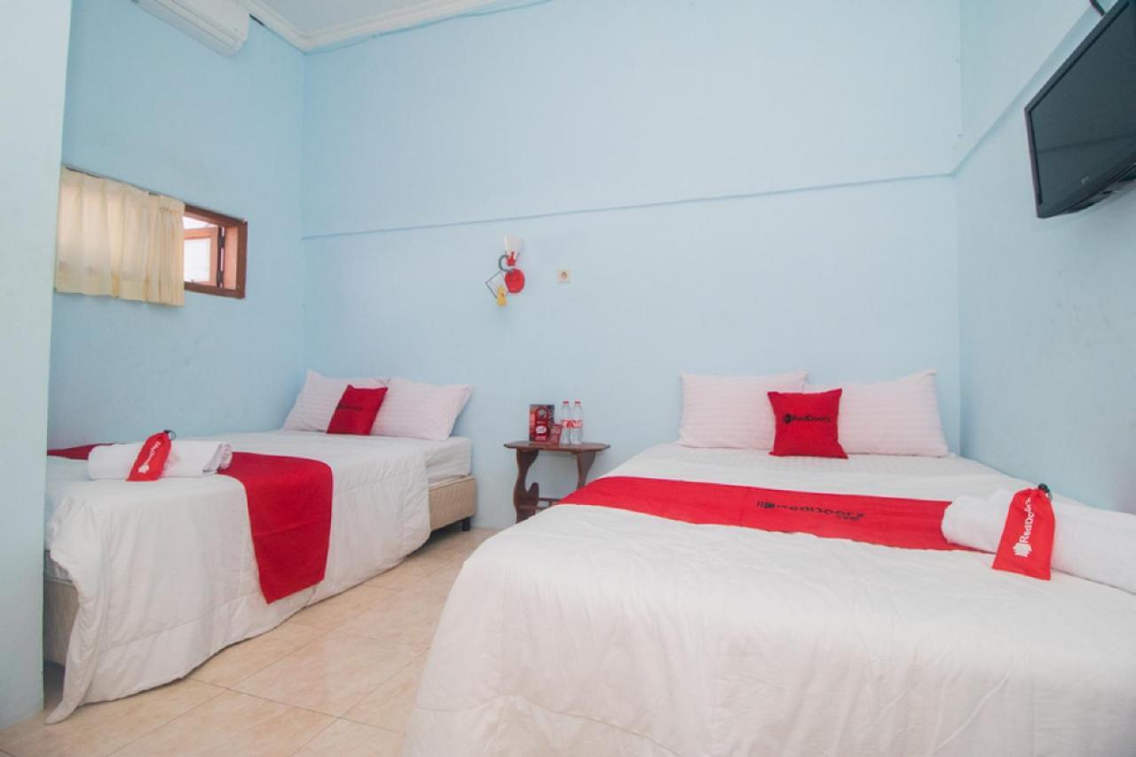 Reddoorz Near Pantai Boom Banyuwangi (East Java) Exterior foto