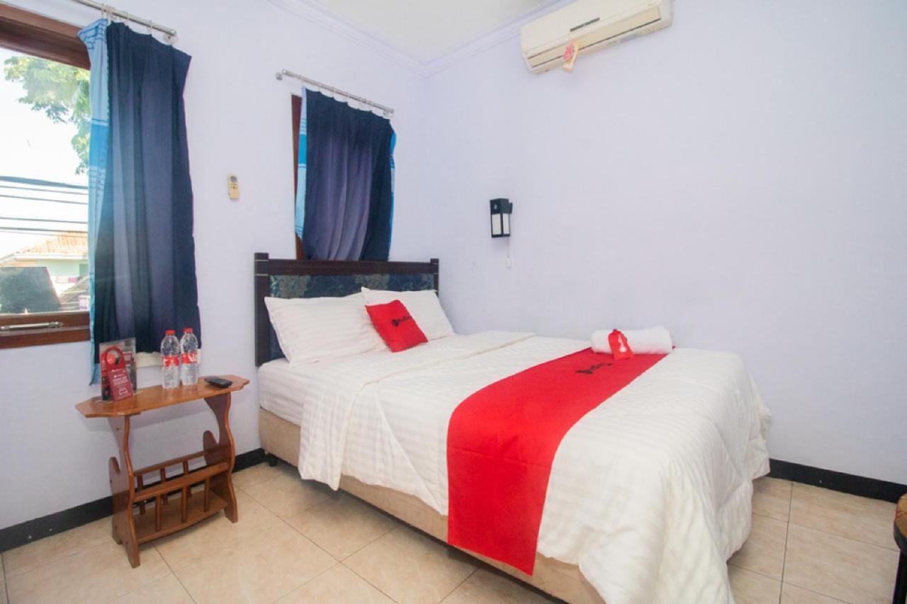 Reddoorz Near Pantai Boom Banyuwangi (East Java) Exterior foto
