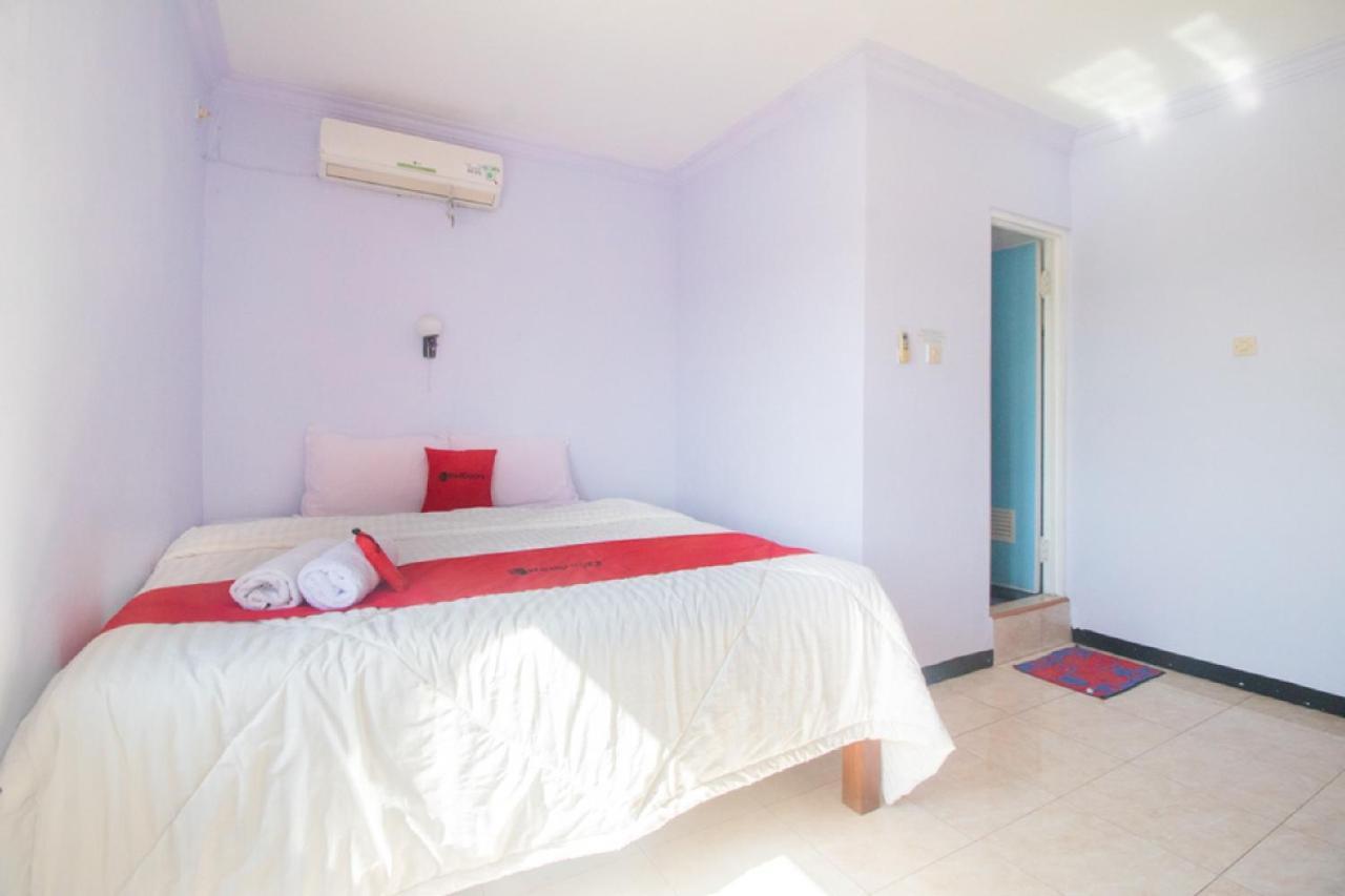 Reddoorz Near Pantai Boom Banyuwangi (East Java) Exterior foto